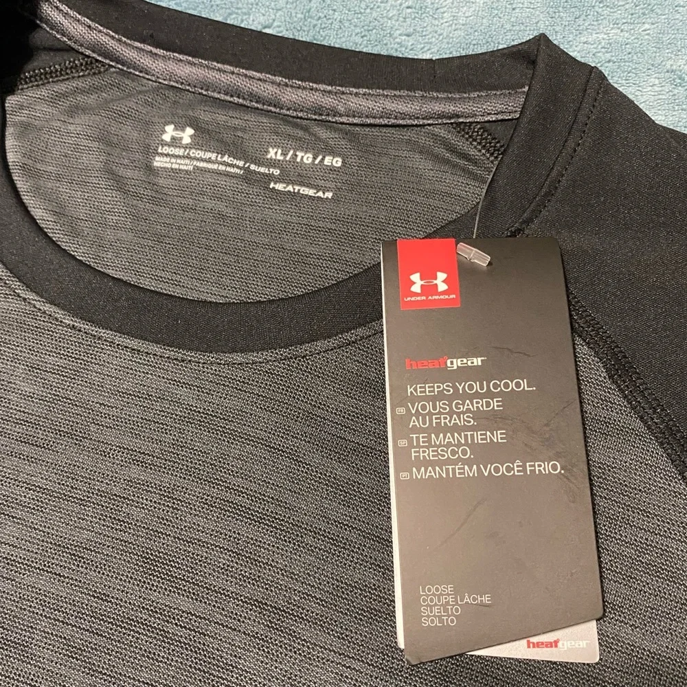 Men’s Under Armor Tshirt - Picture 2 of 5
